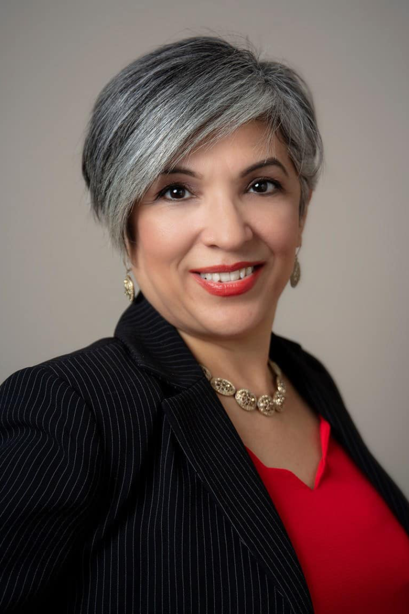 Laura Castro - Client Services